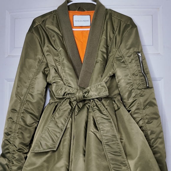 Azalea Wang Jackets & Blazers - Azalea Wang Olive Green Puffer Jacket